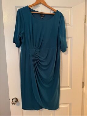 connected apparel Teal Ruched Midi Dress
